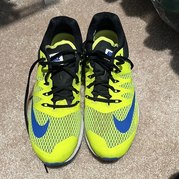 Like new Nike zoom elite 7, worn one time - Picture 2 of 3